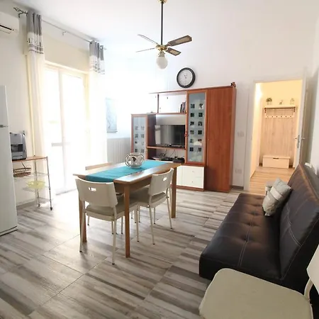 Casa Vacanze Il Mare Apartment *